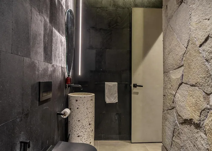 Predmet Padonan - Private Pool Retreat Rooftop & Outdoor Lounge *