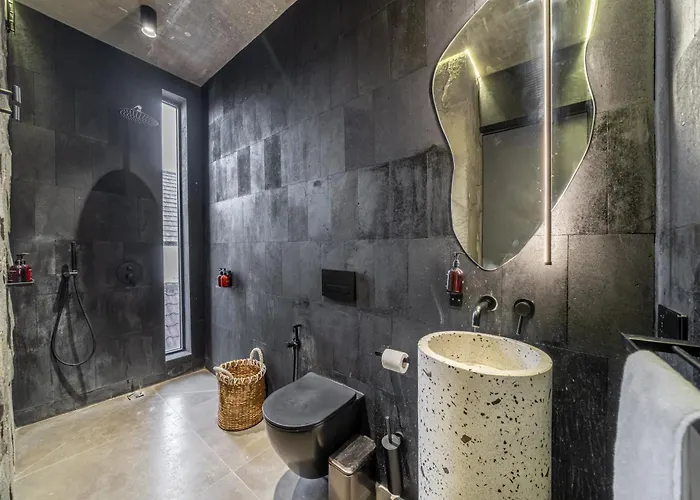 Predmet Padonan - Private Pool Retreat Rooftop & Outdoor Lounge